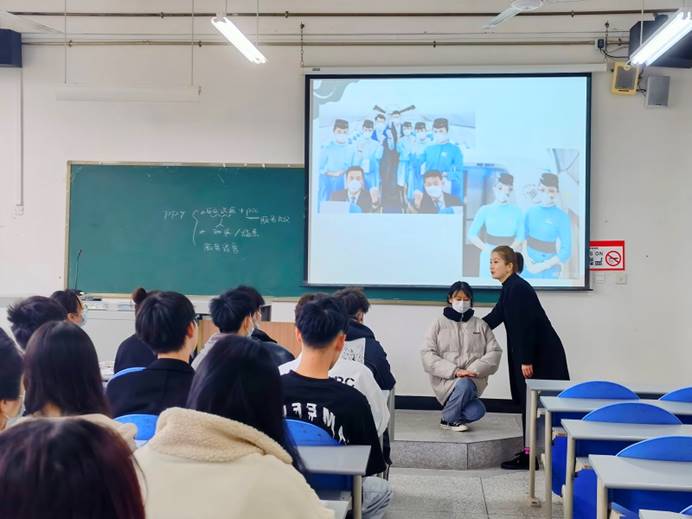 经济管理学院组织新学期第一课教学巡查2
