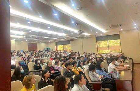 经济管理学院工商管理师生参加第八届“学创杯”全国大学生创业综合模拟大赛培训3