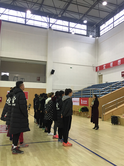 体育学院举行第二届教师体能测试暨专业技能大比武