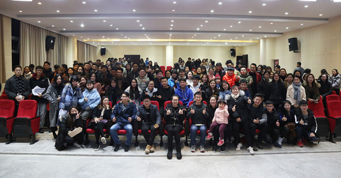 传媒学院召开学生干部总结大会