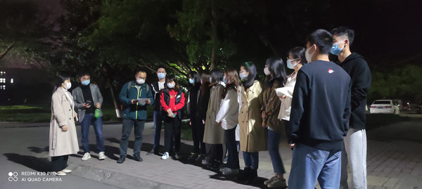 体育与医护学院开展夜间查寝工作