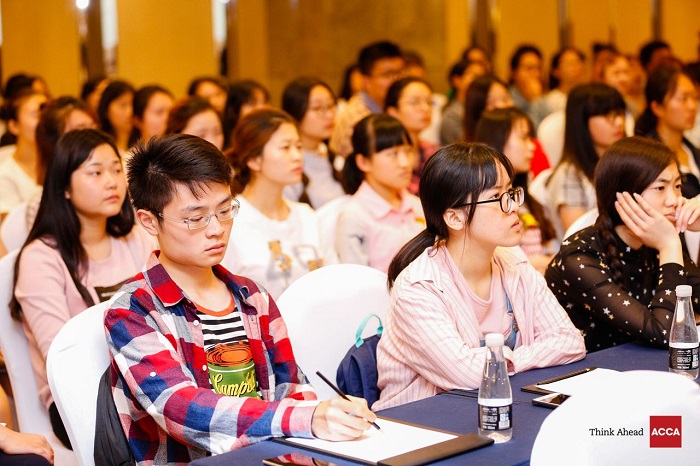 【会计】 会计学院ACCA专业学生观摩2017全国就业力大比拼成都赛区决赛