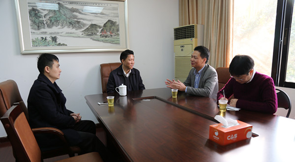 李主任向从化区宣传部领导汇报学院宣传工作_副本.jpg