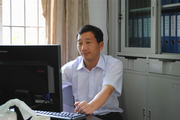 黄春敏2.jpg