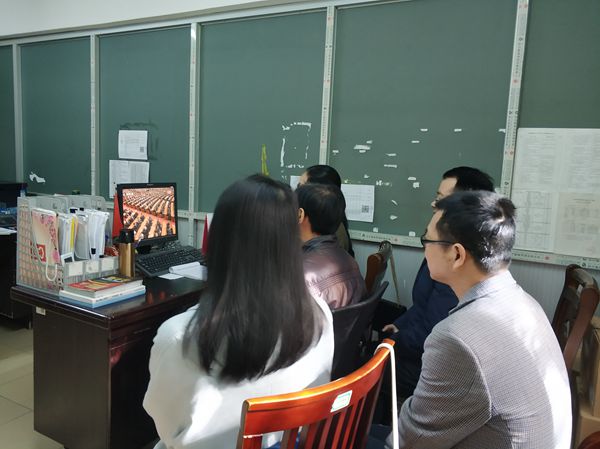 微信图片_20181218145335_副本.jpg