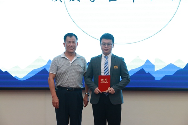 微信图片_20190613174014_副本.jpg