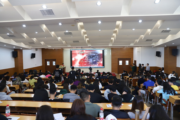 微信图片_20191117180322_副本.jpg