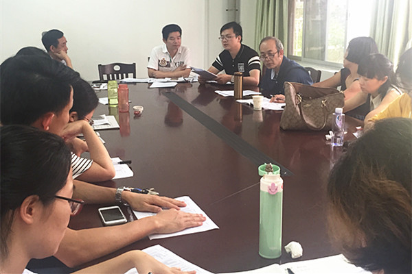 1中文系教工党支部会议.jpg