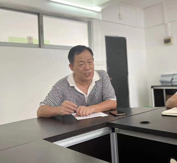 董世明_副本.jpg