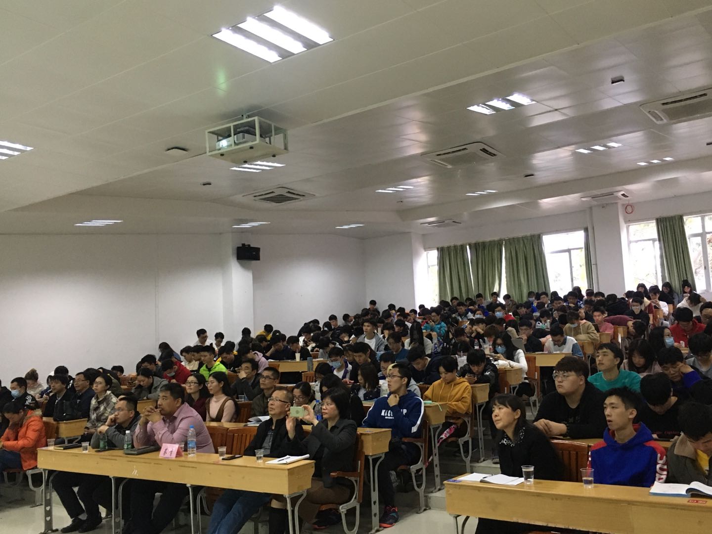微信图片_20201211105016.jpg
