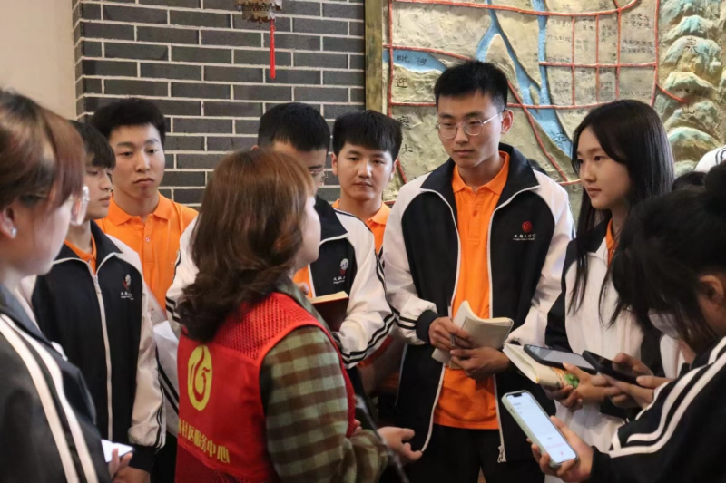 实践耕耘梦想,初心砥砺前行,从小课堂走向大课堂的思政课——马克思主义学院开展实践教学活动