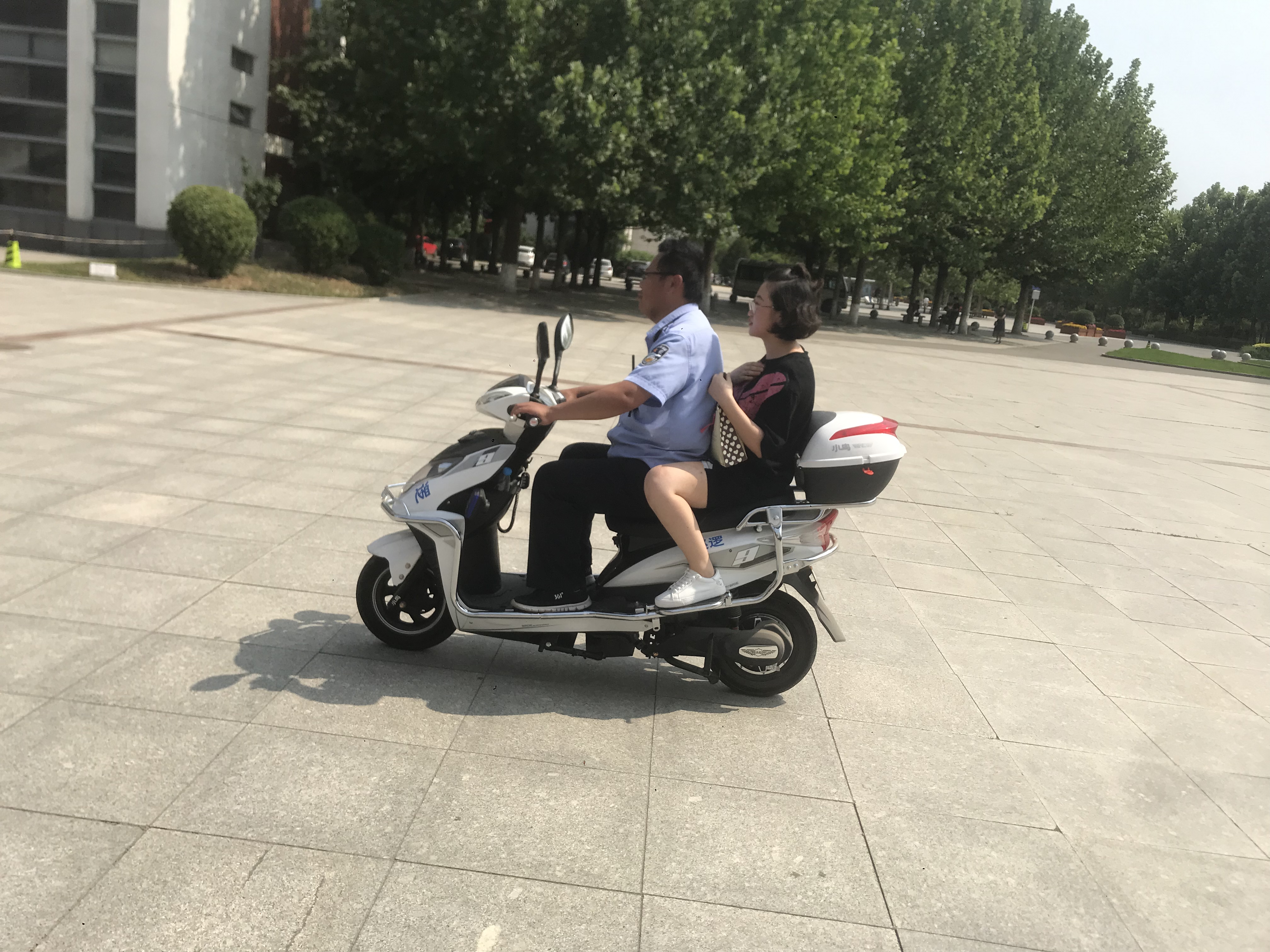 取身份证.jpg