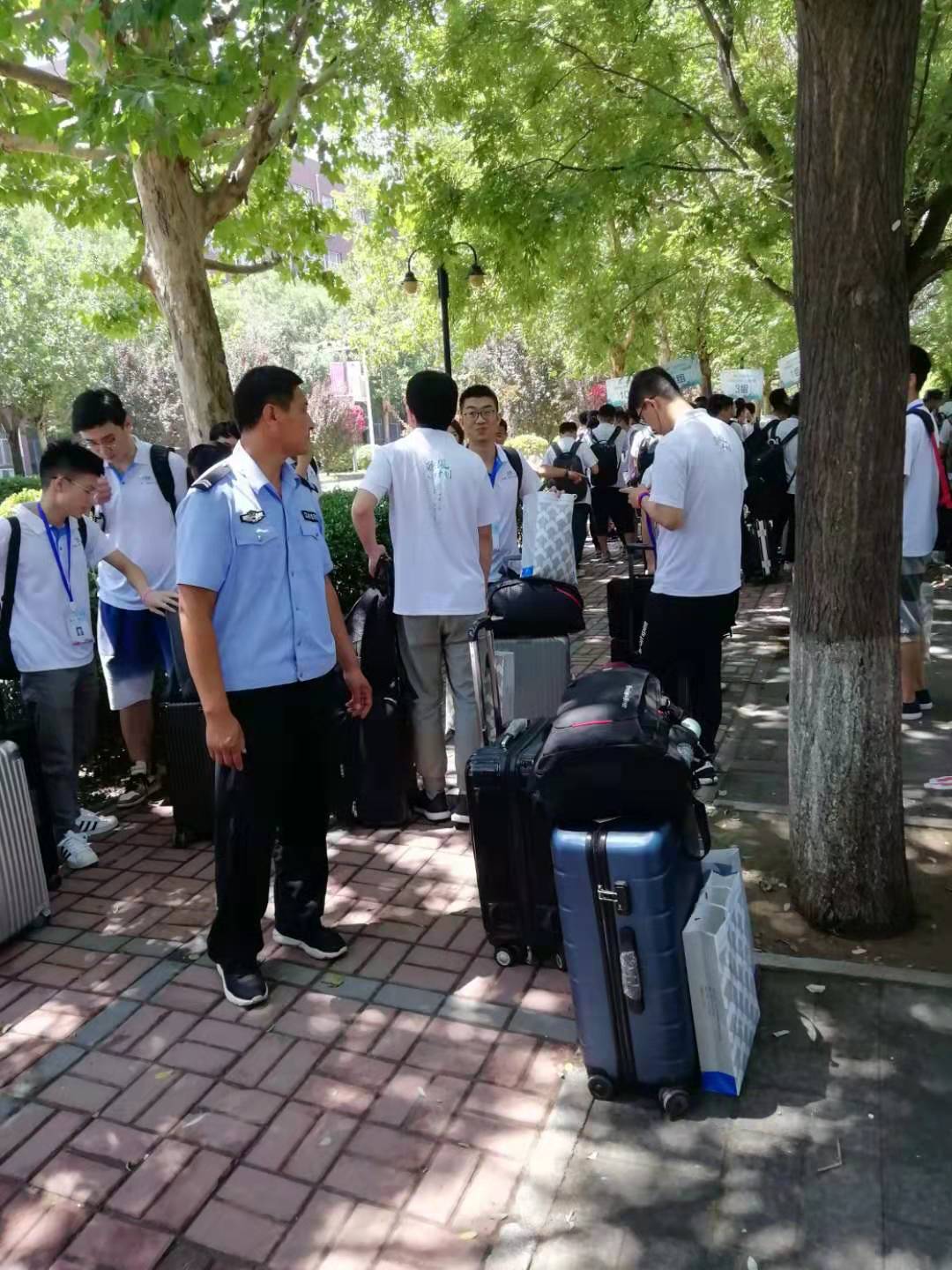 lingfeng.jpg