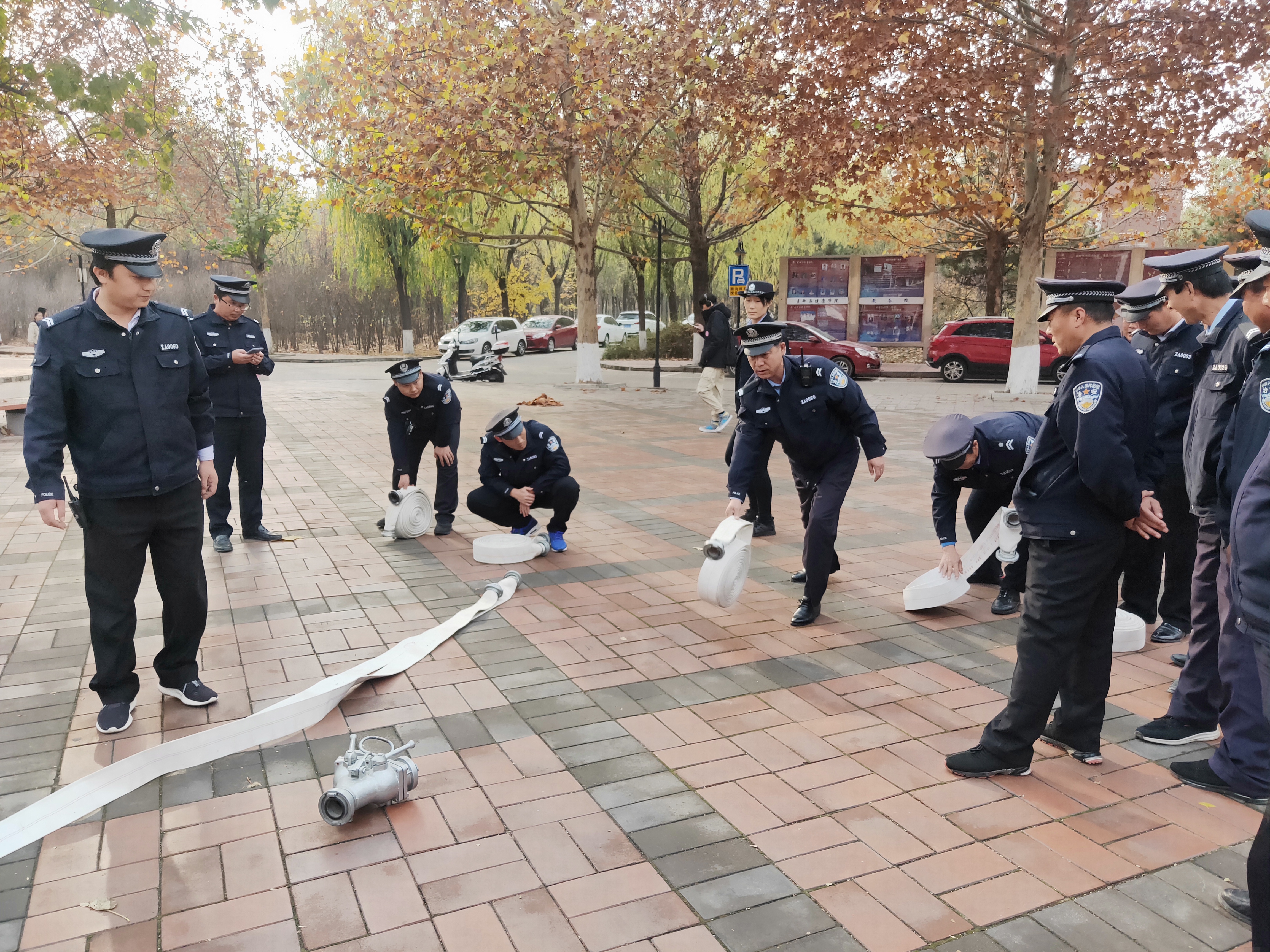 栾永久.jpg
