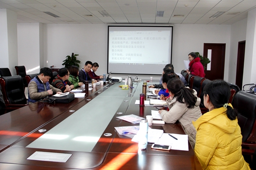 小组讨论 (2).JPG