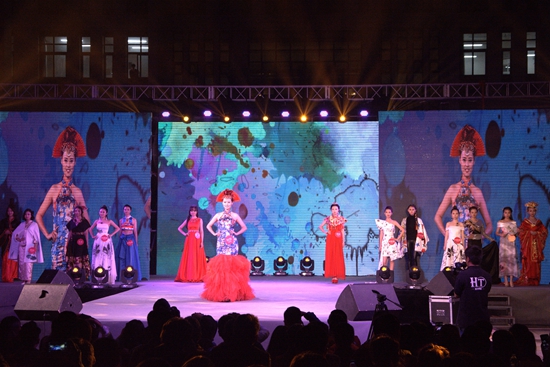 艺术节动态展 (5).jpg