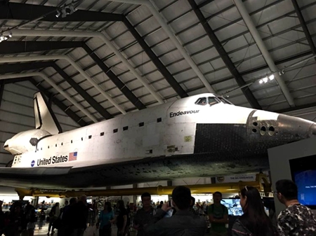 插图8科技馆内航天飞机展览馆.jpg