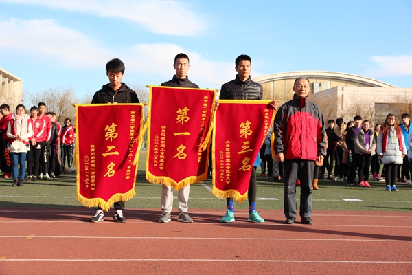 燕京理工学院5万米接力长跑纪念“一二·九”运动81周年 (7).JPG