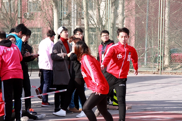 燕京理工学院5万米接力长跑纪念“一二·九”运动81周年 (3).JPG