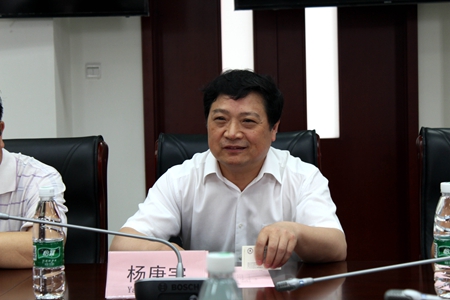 杨庚宇校长讲话.jpg