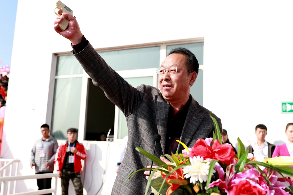 李.JPG