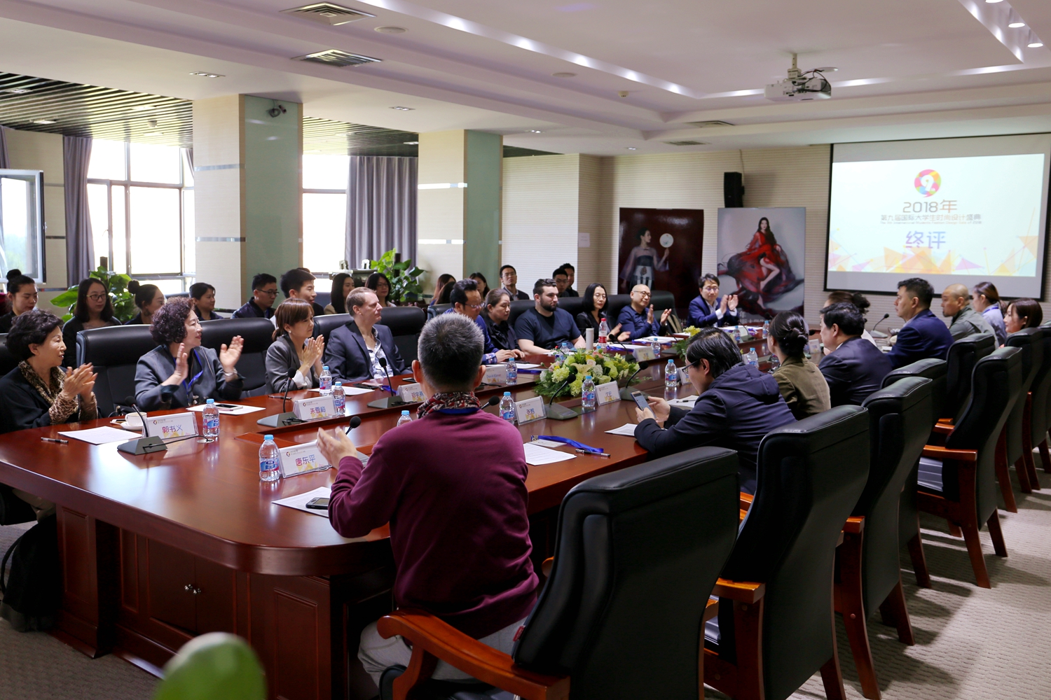 563件作品入围2018年国际大学生时尚设计盛典终评环节 (1).JPG