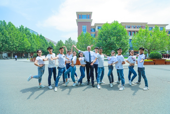 微信图片_20180525155844_副本.jpg