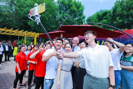 微信图片_20180525155834_副本.jpg