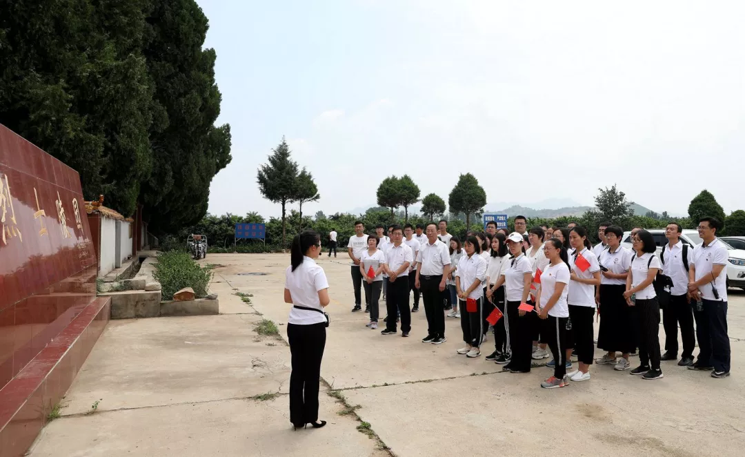 3燕京理工学院易县红色教育主题实践：不忘初心跟党走 牢记使命勇担当.jpg