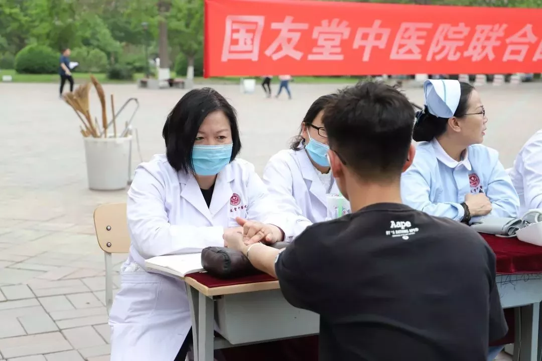 建筑学院党总支组织学生党员开展志愿服务活动7.jpg