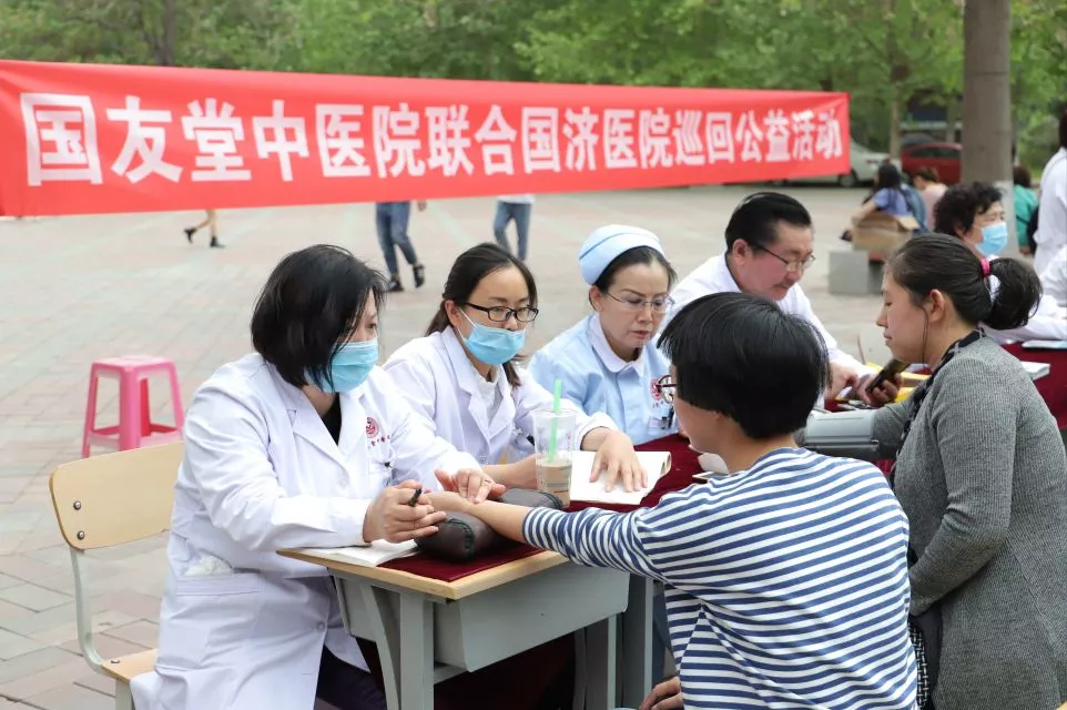 建筑学院党总支组织学生党员开展志愿服务活动4.jpg