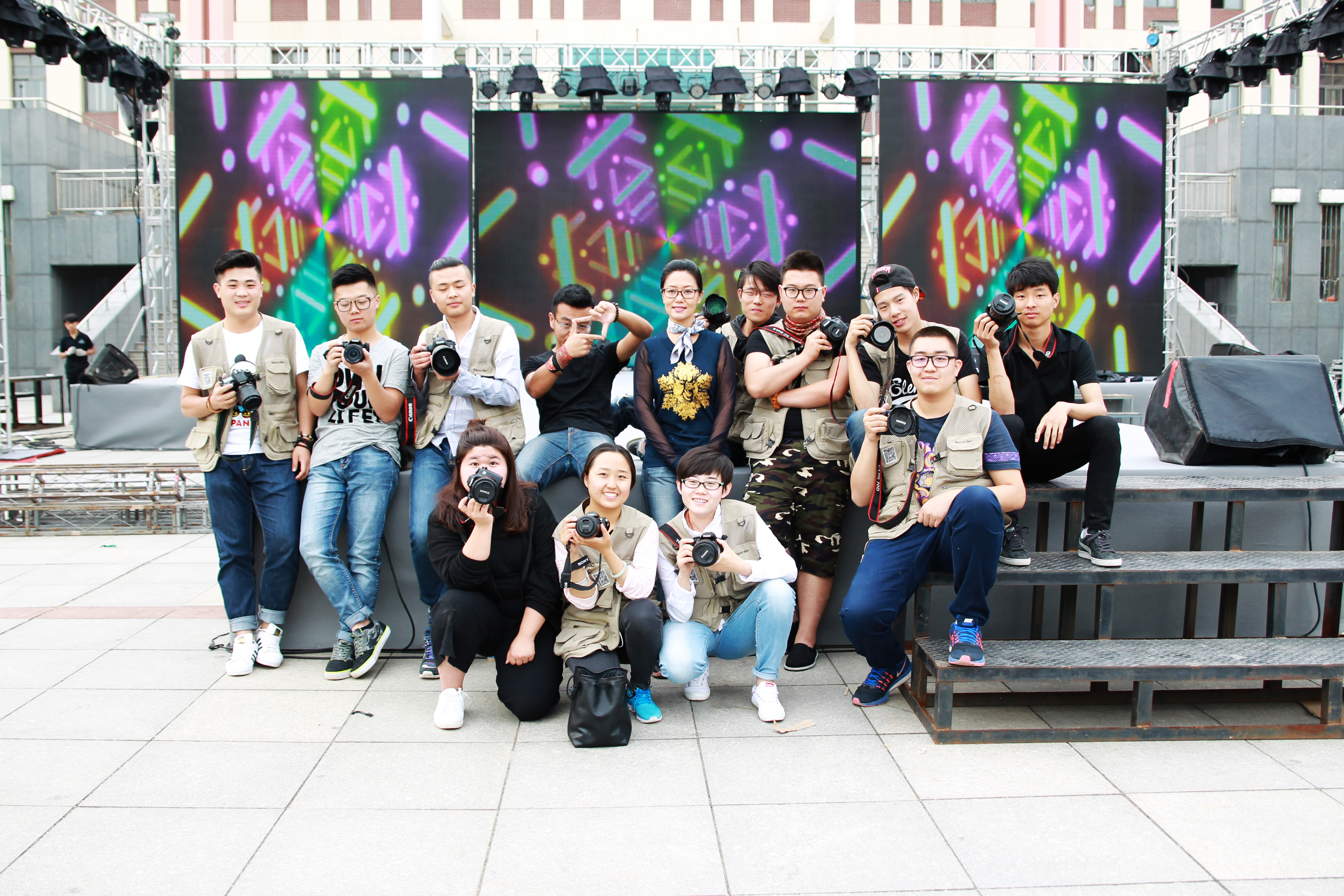 摄影小组.jpg