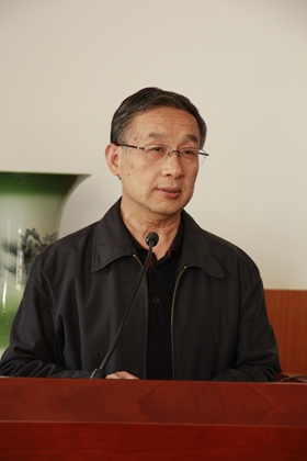 赵校长.jpg